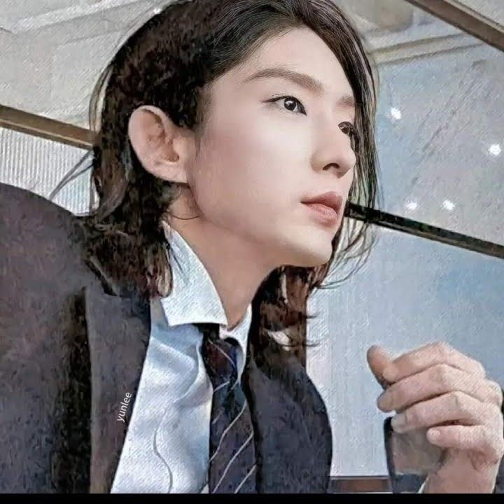 A moment captured by a fan of Lee Joongi