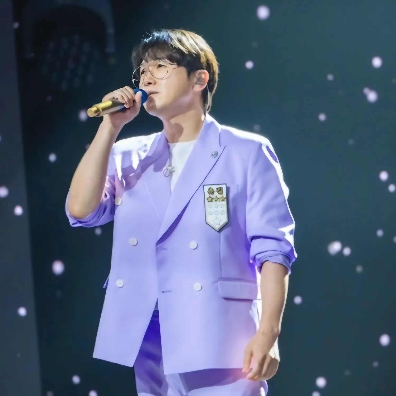 A moment captured by a fan of Chungil