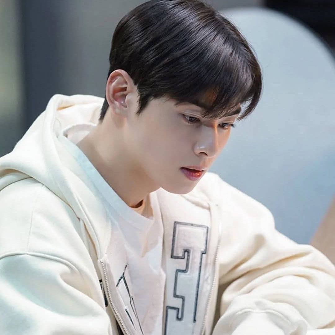 Cuplikan di balik layar dari Cha Eunwoo