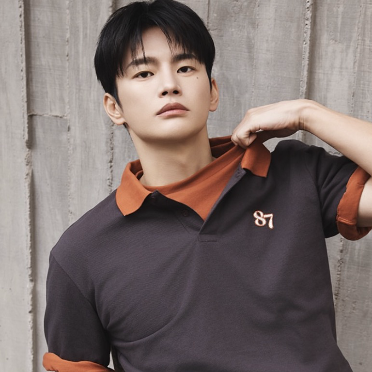Momen yang diabadikan oleh penggemar Seo Inguk