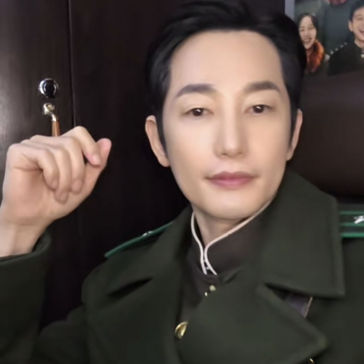 A moment captured by a fan of Park Sihoo