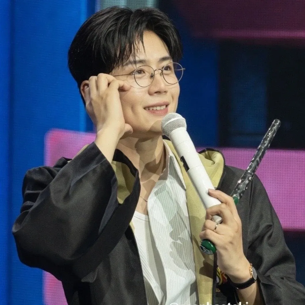 Latest photo of Kim Seonho
