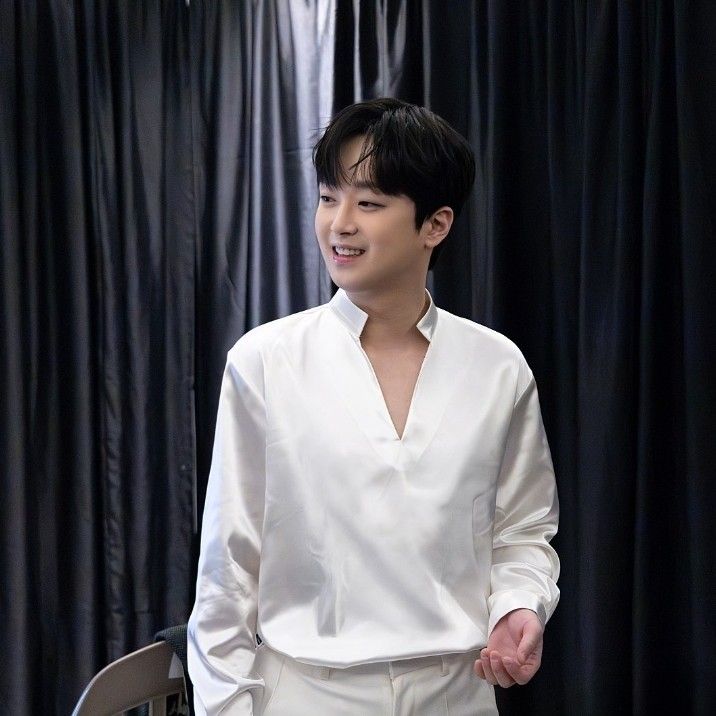 Foto terbaru dari Lee Chanwon