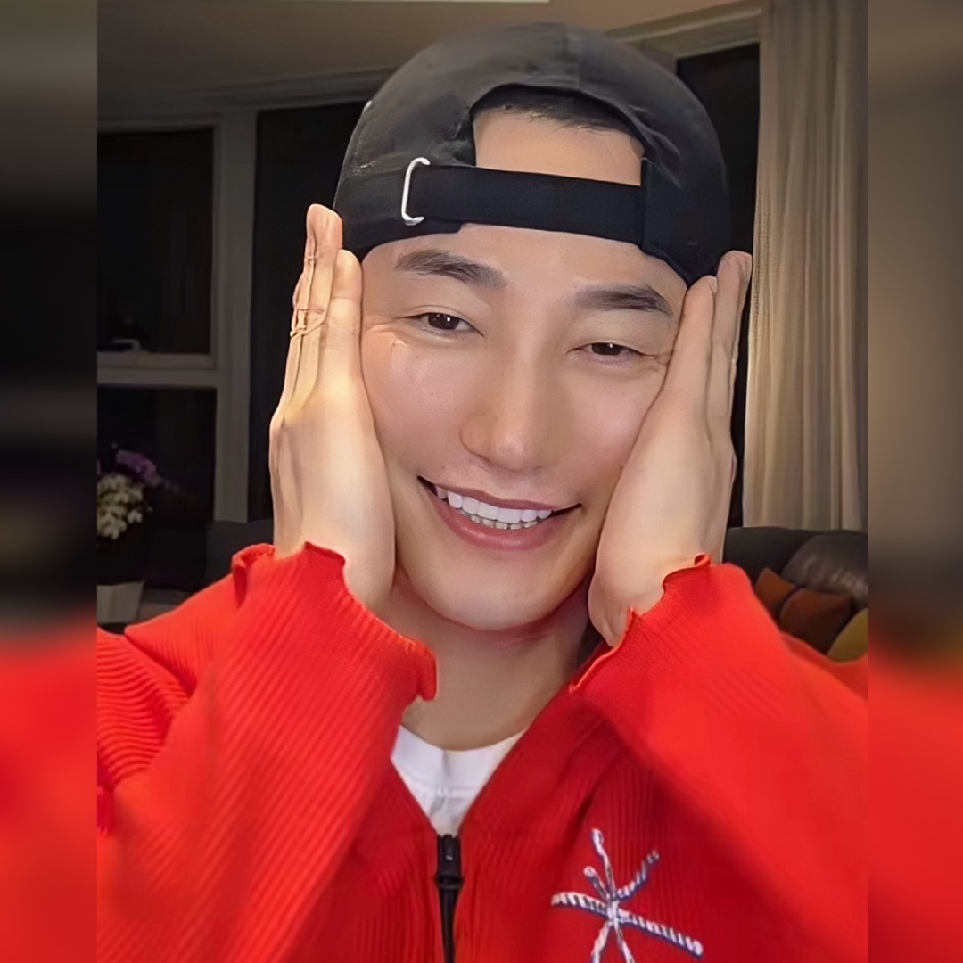 A moment captured by a fan of Park Sihoo