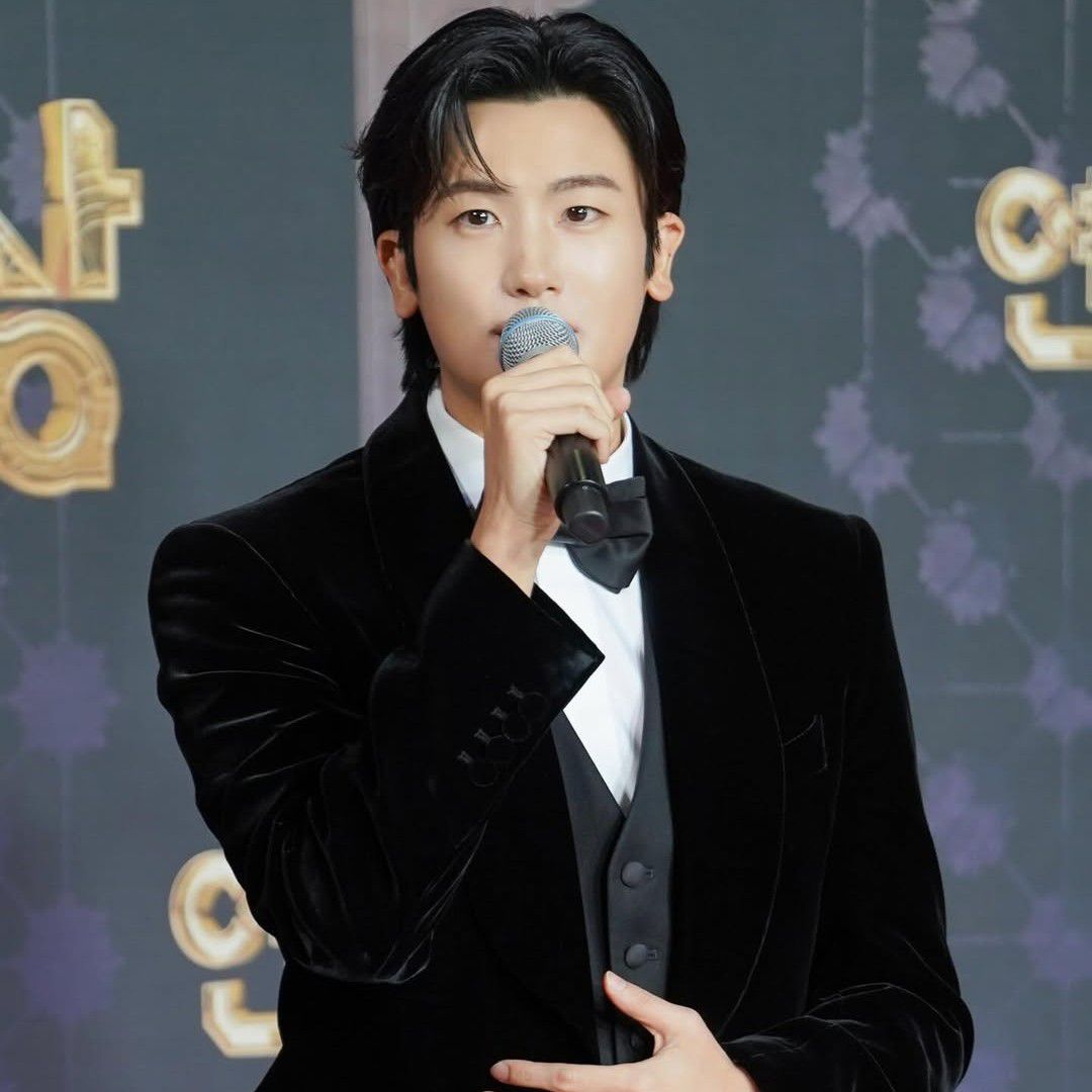 Recent activity shot of Park Hyungsik