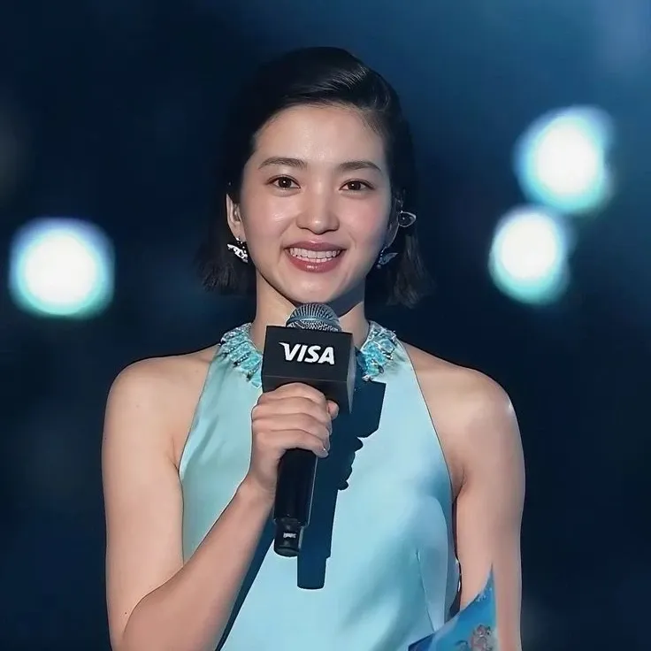 A moment captured by a fan of Kim Taeri