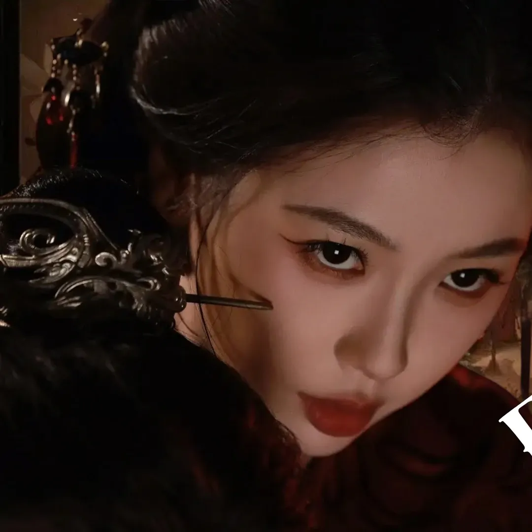 Behind-the-scenes cut of Esther Yu