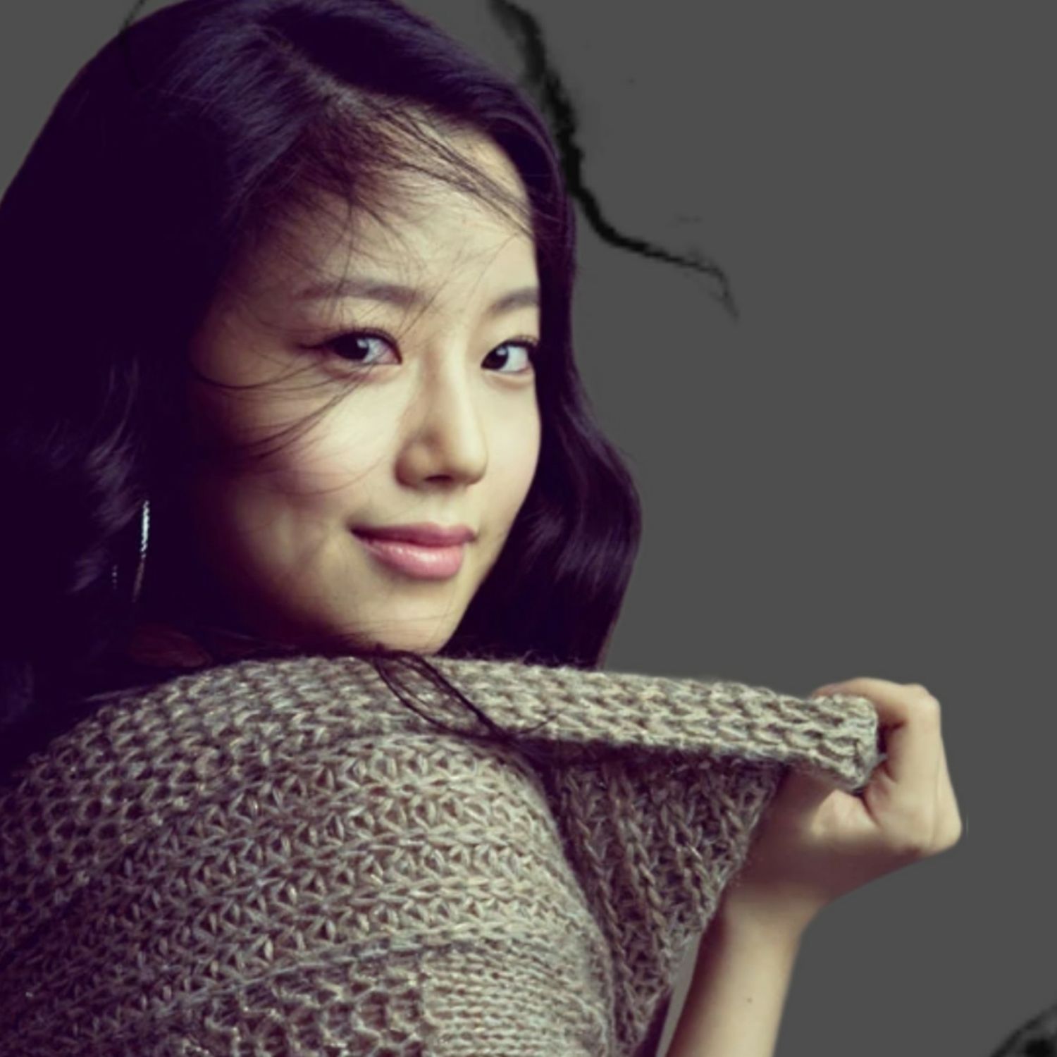 Behind-the-scenes cut of Moon Chaewon