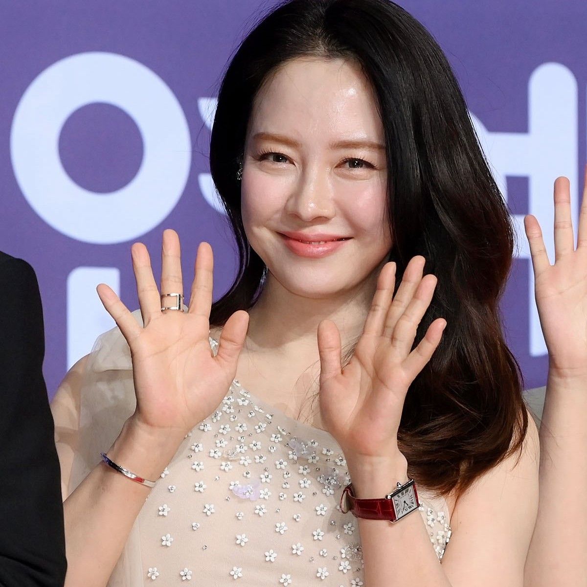 Cuplikan di balik layar dari Song Jihyo