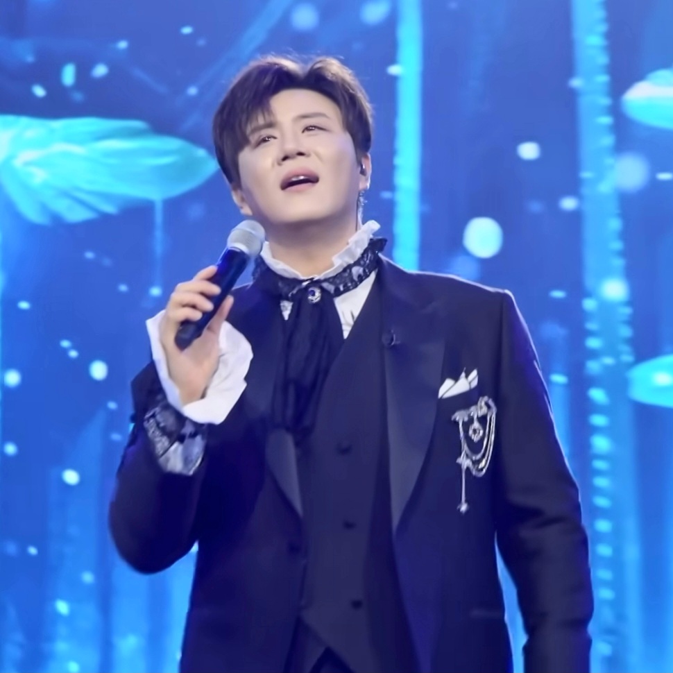 Recent activity shot of Jin Haesung