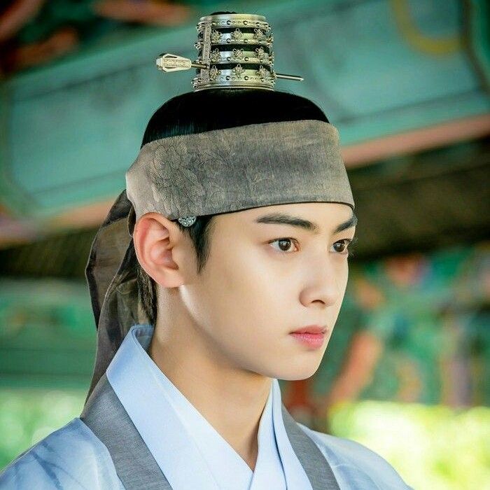 Latest photo of Cha Eunwoo