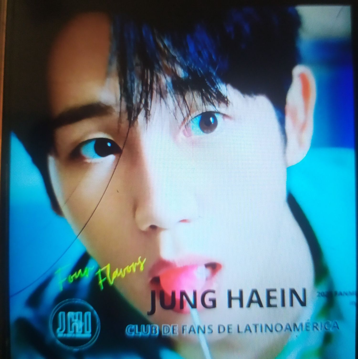 粉丝拍下的丁海寅瞬间