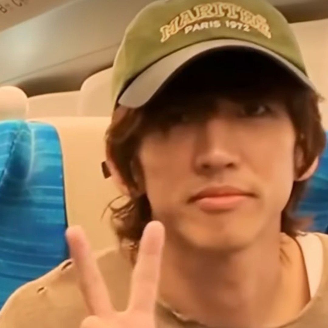 Latest photo of Lee Seungyoon