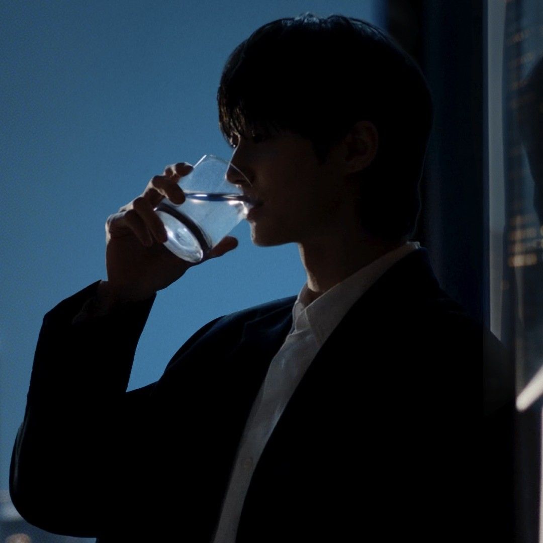 A moment captured by a fan of Byeon Wooseok