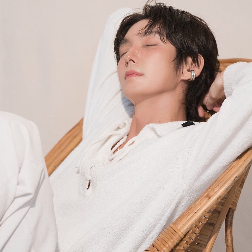 Cuplikan di balik layar dari Lee Joongi