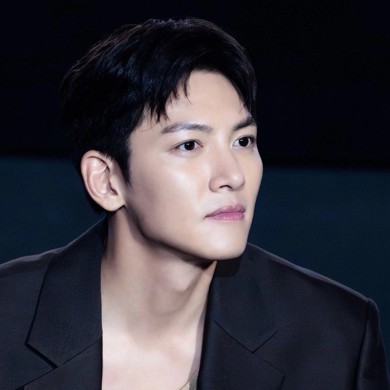Behind-the-scenes cut of Ji Changwook