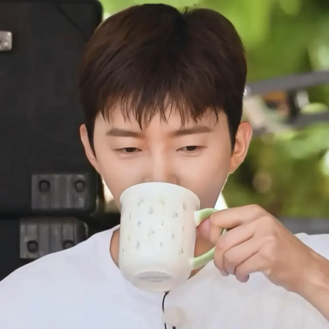 Cuplikan di balik layar dari Lim Youngwoong