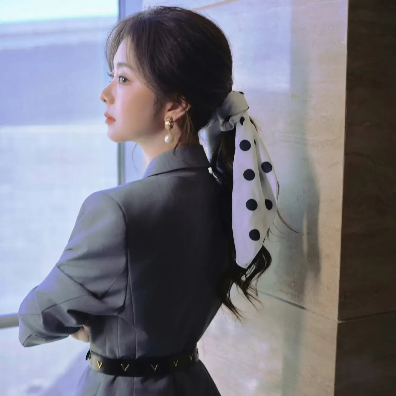 Behind-the-scenes cut of Tan Song Yun
