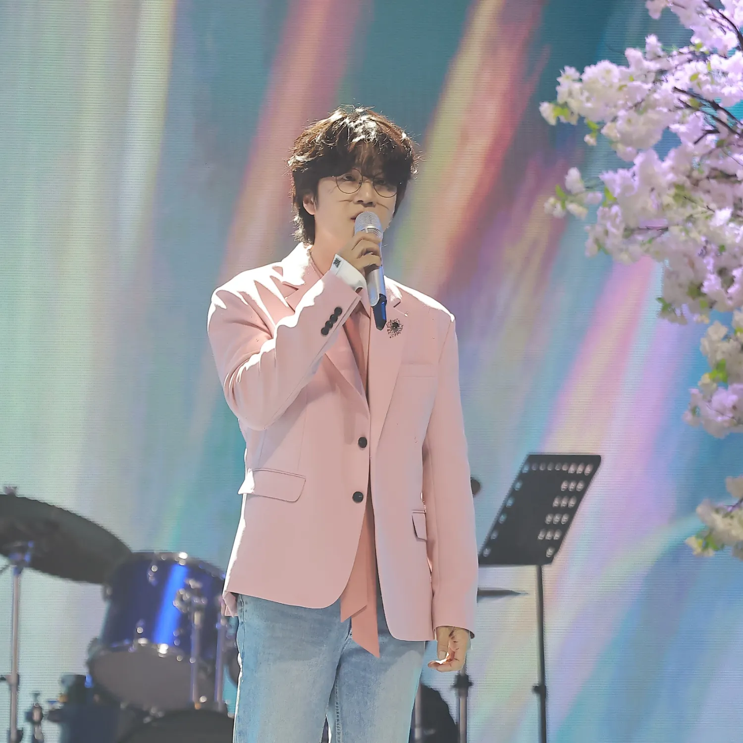 Behind-the-scenes cut of Park Jihoo (Mr. Trot 3)