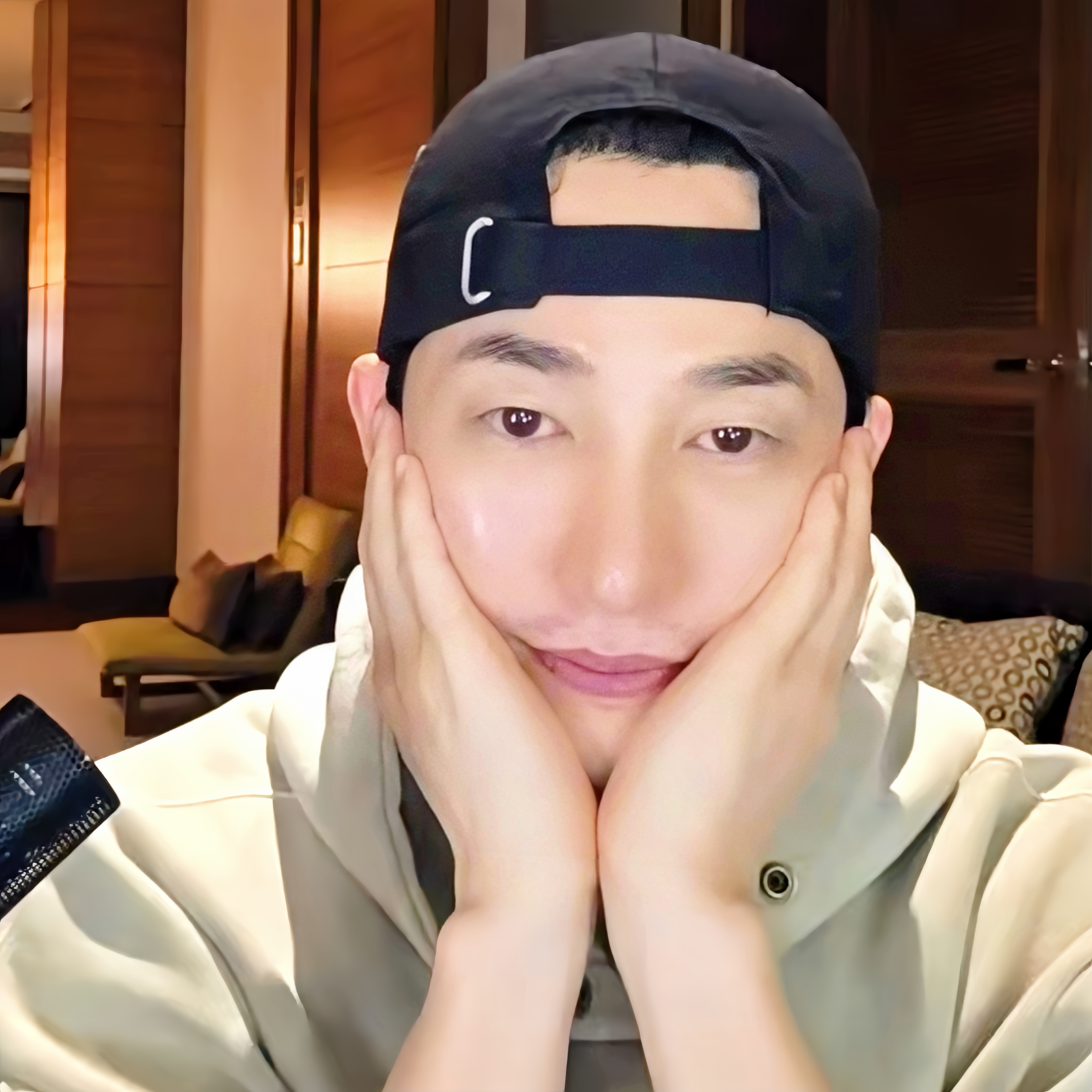 Recent activity shot of Park Sihoo