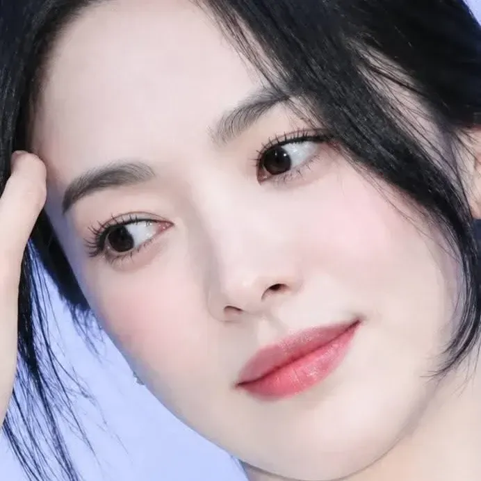 Behind-the-scenes cut of Song Hyekyo