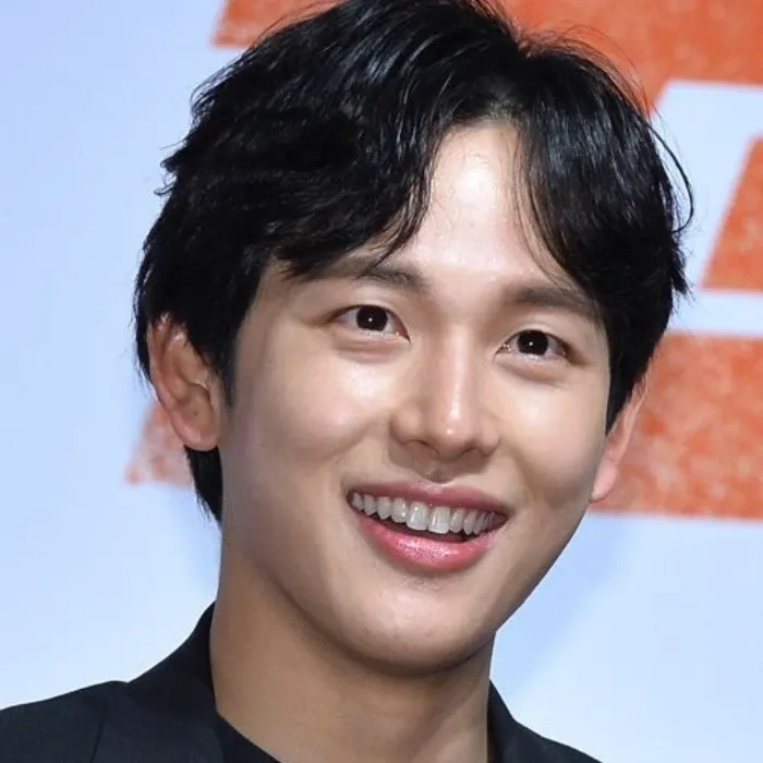 Recent activity shot of Yim Siwan