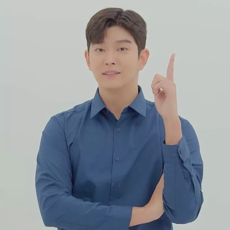 Behind-the-scenes cut of Yoon Kyunsang