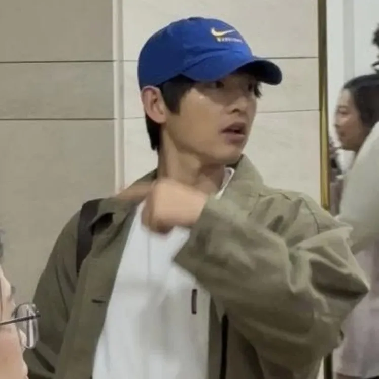 ソン・ジュンギの最近の活動ショット