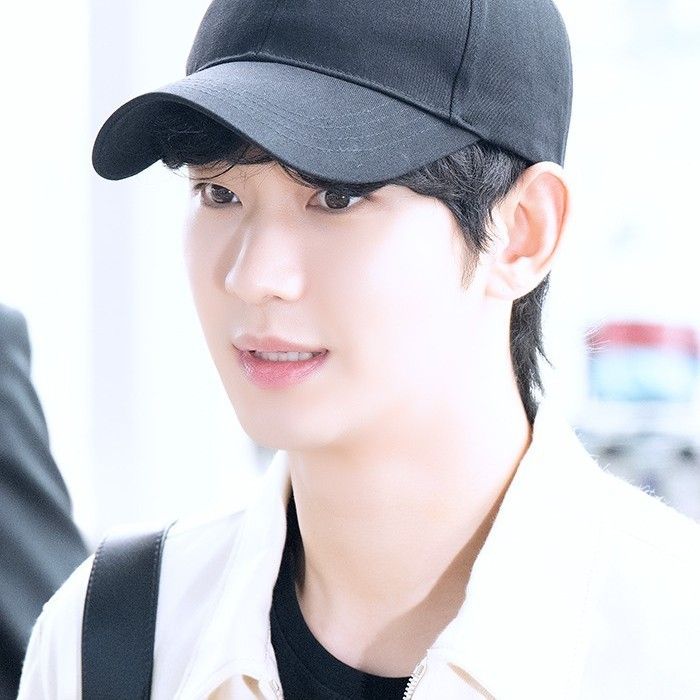 金秀賢的幕後花絮