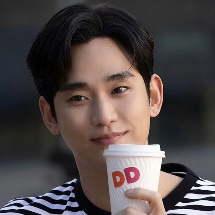 Recent activity shot of Kim Soohyun