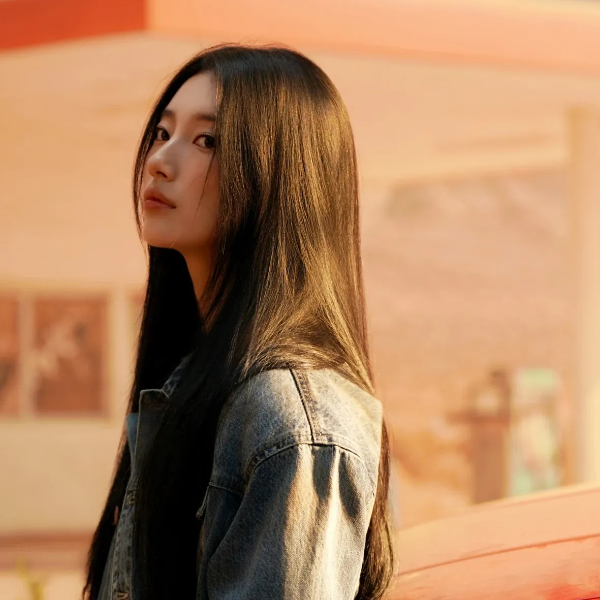 Recent activity shot of Bae Suzy