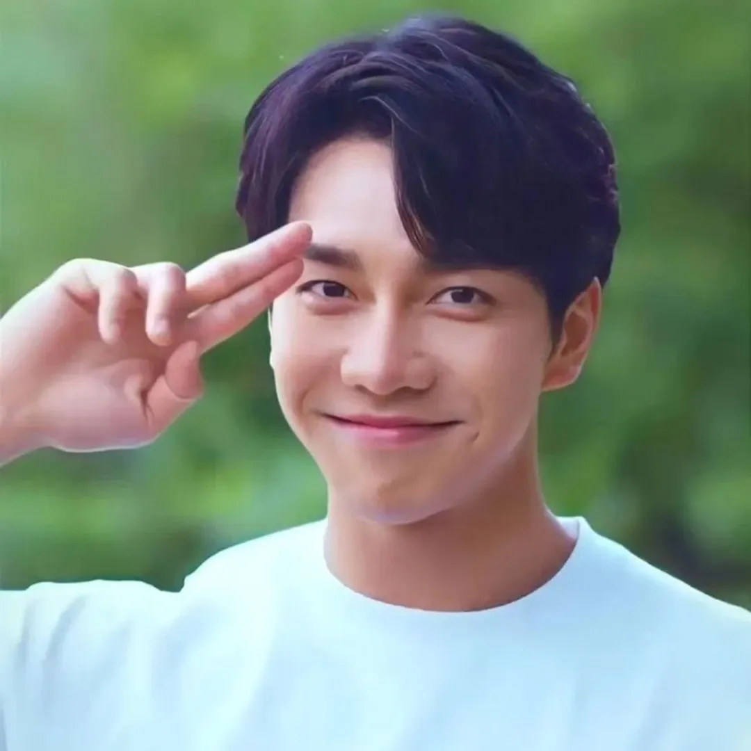 A moment captured by a fan of Lee Seunggi