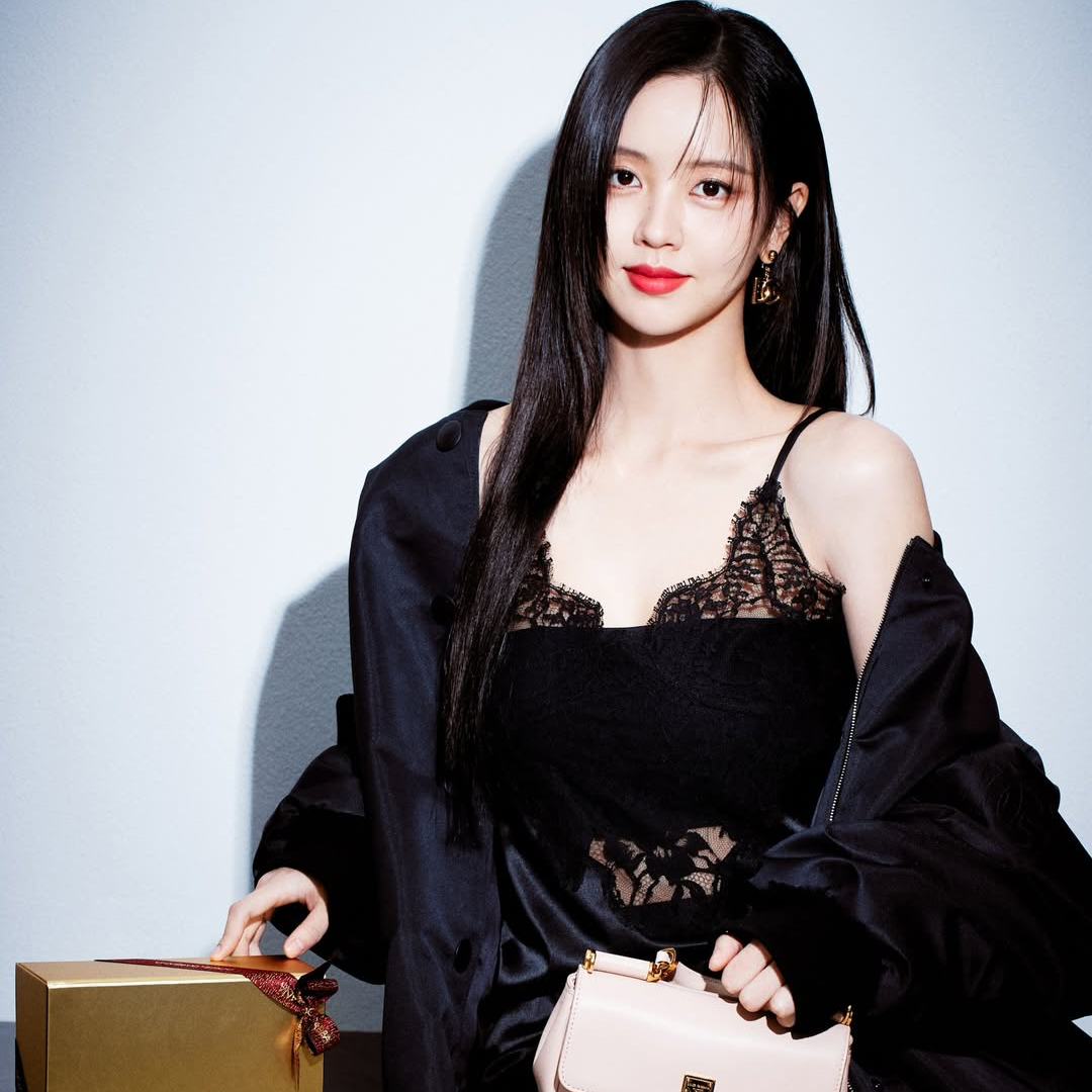 金所泫的最新照片