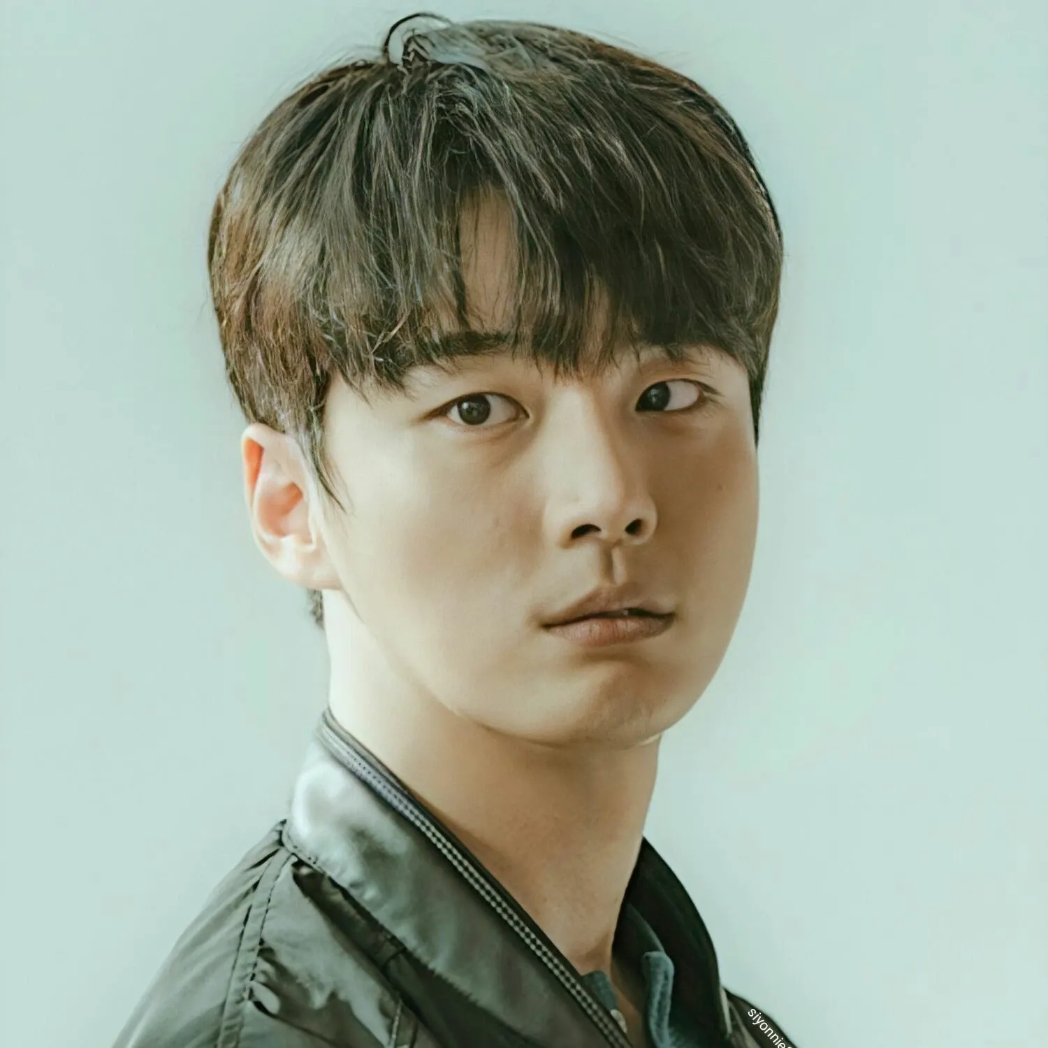 Latest photo of Yoon Shiyoon