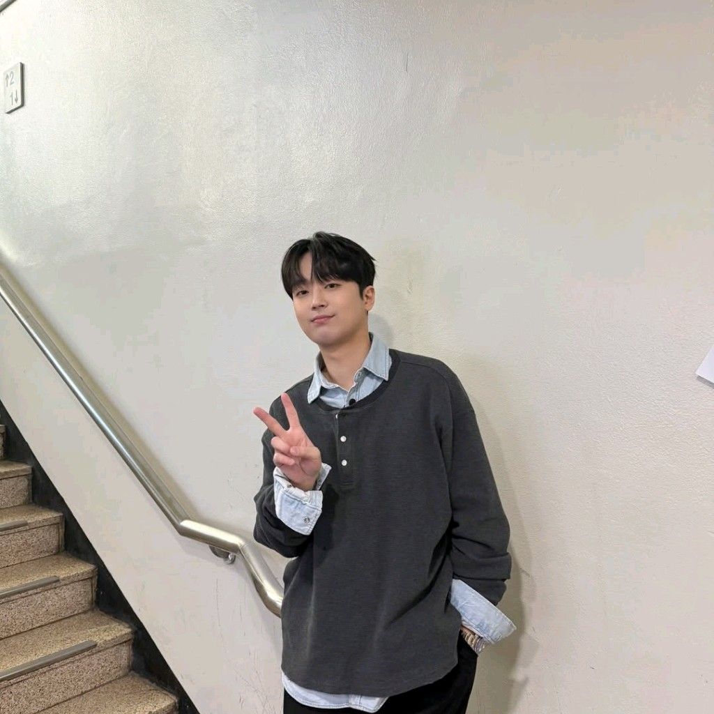 李灿元的近期活动照