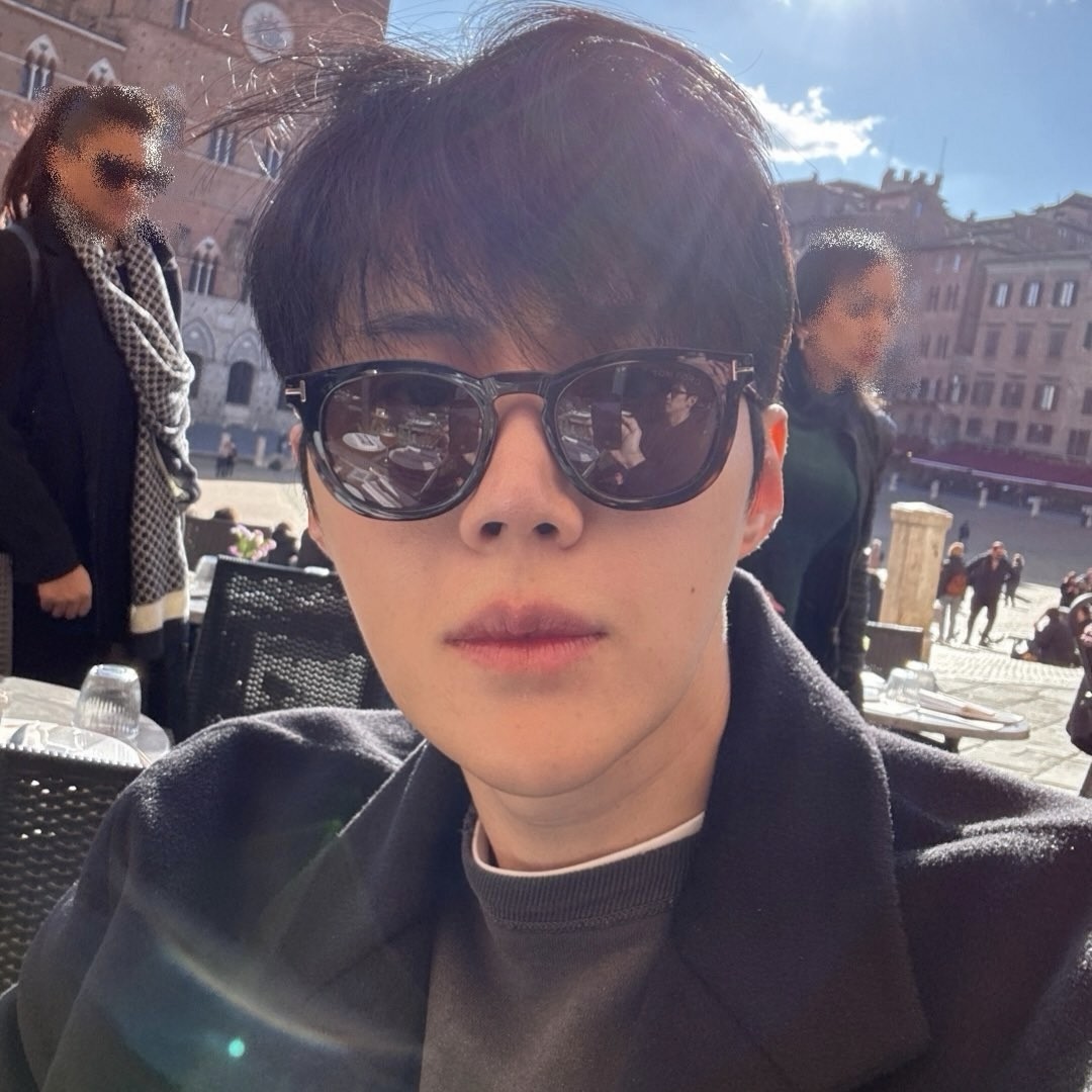 キム・ソンホの最近の活動ショット