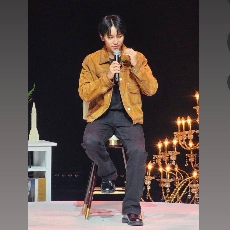 イ・スンギの最近の活動ショット