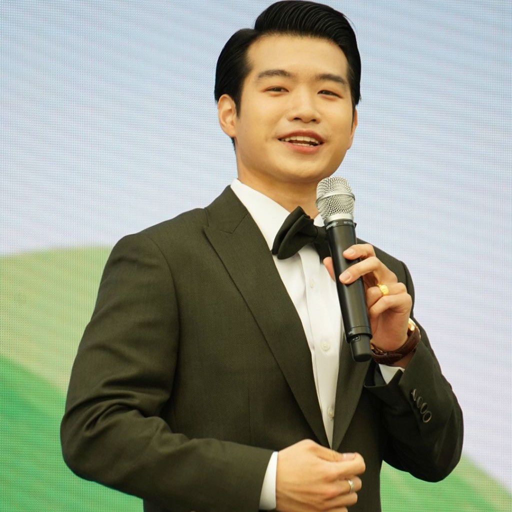 チョ・ミョンソプの最新写真