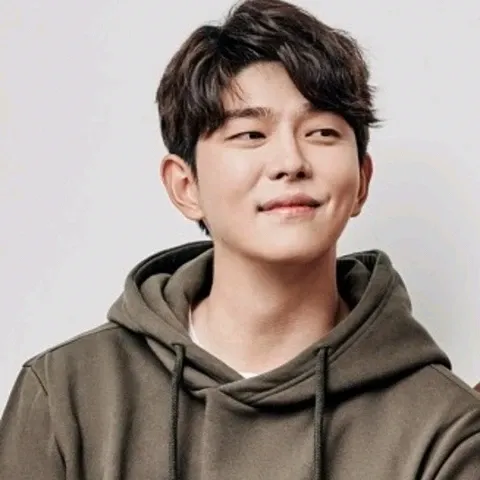 Behind-the-scenes cut of Yoon Kyunsang