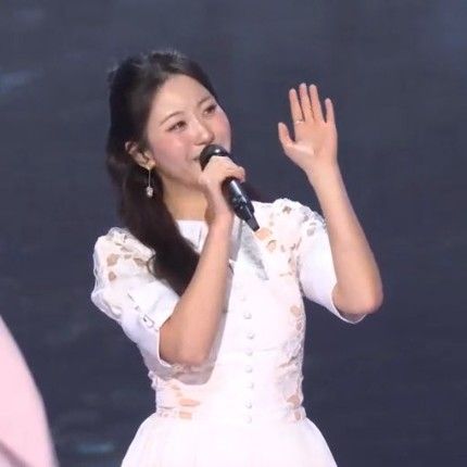 オ・ユジンのビハインドカット