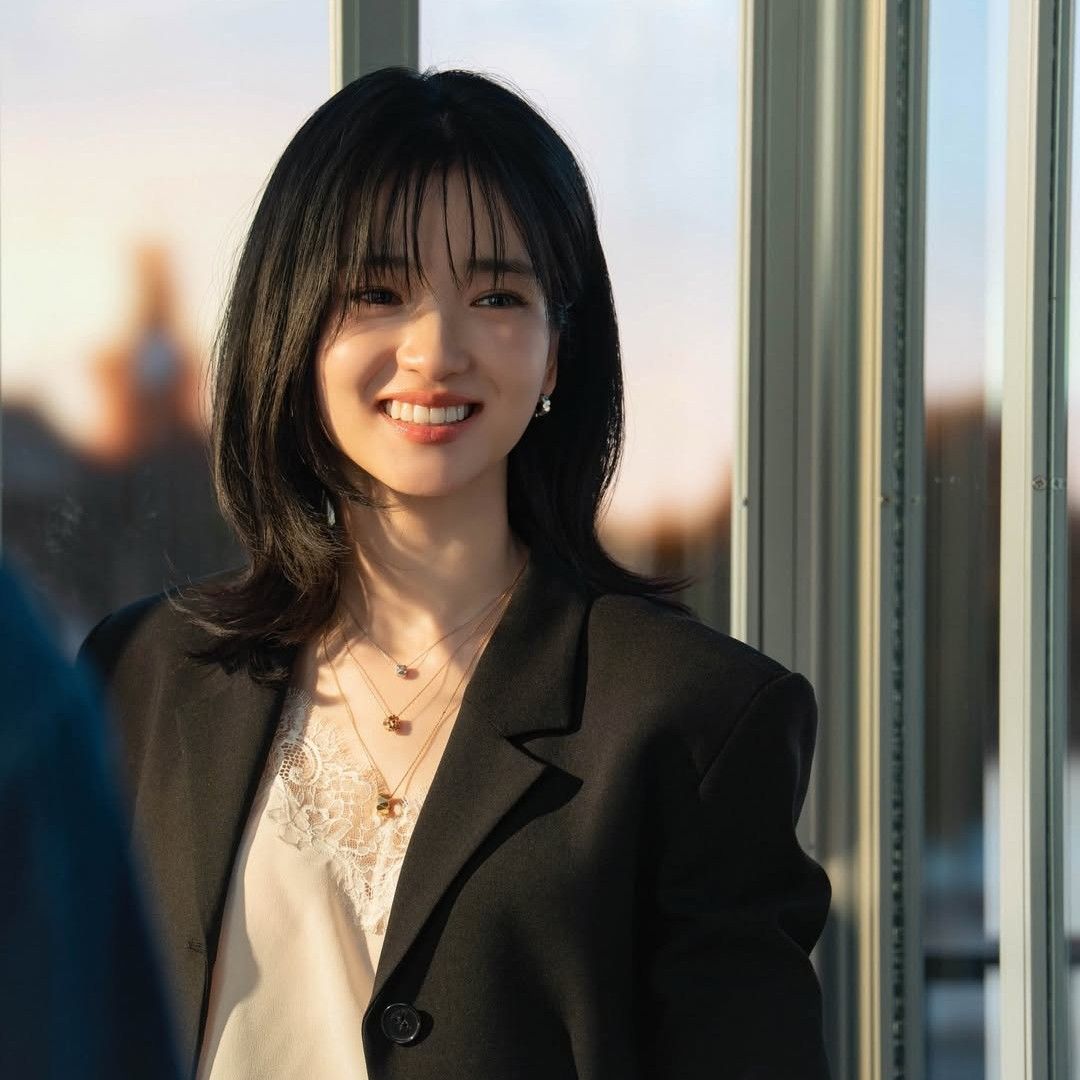 Behind-the-scenes cut of Kim Taeri
