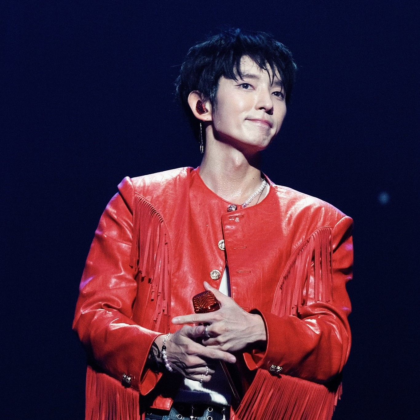 Behind-the-scenes cut of Lee Joongi