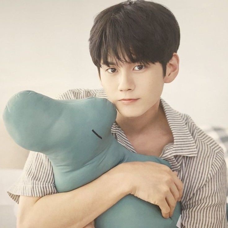 Momen yang diabadikan oleh penggemar Ong Seongwu