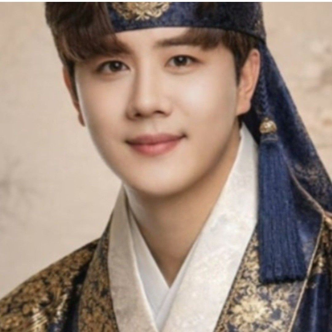 チン・ヘソンの最新写真