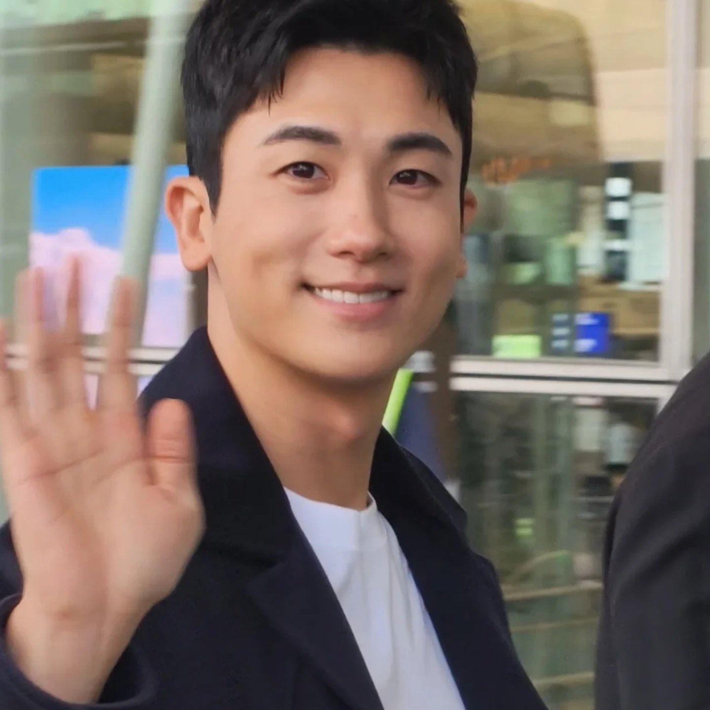 Latest photo of Park Hyungsik