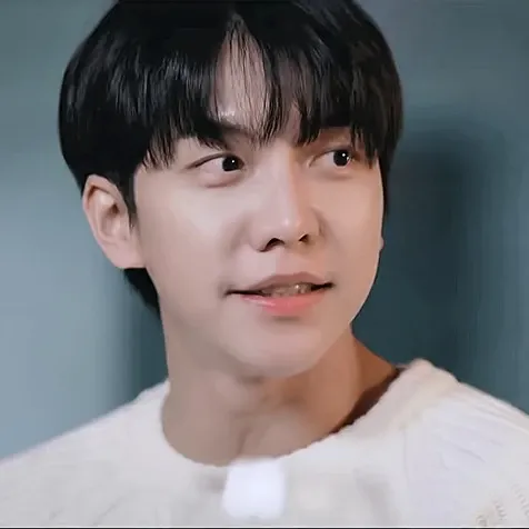 Cuplikan di balik layar dari Lee Seunggi