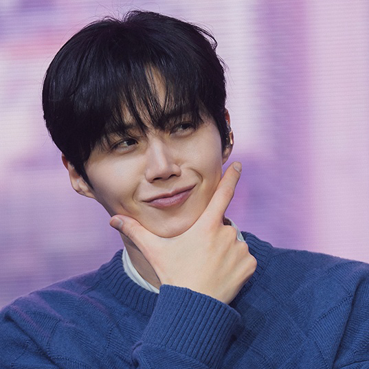 김선호의 최신 사진