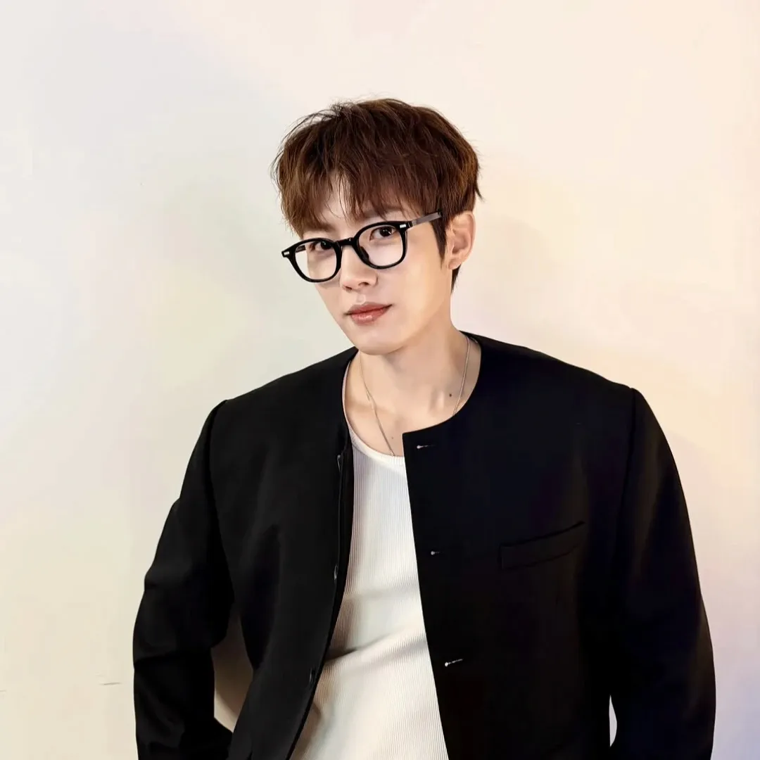Latest photo of Lee Seongyeol