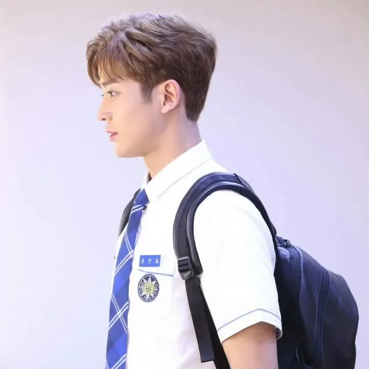 Momen yang diabadikan oleh penggemar Rowoon