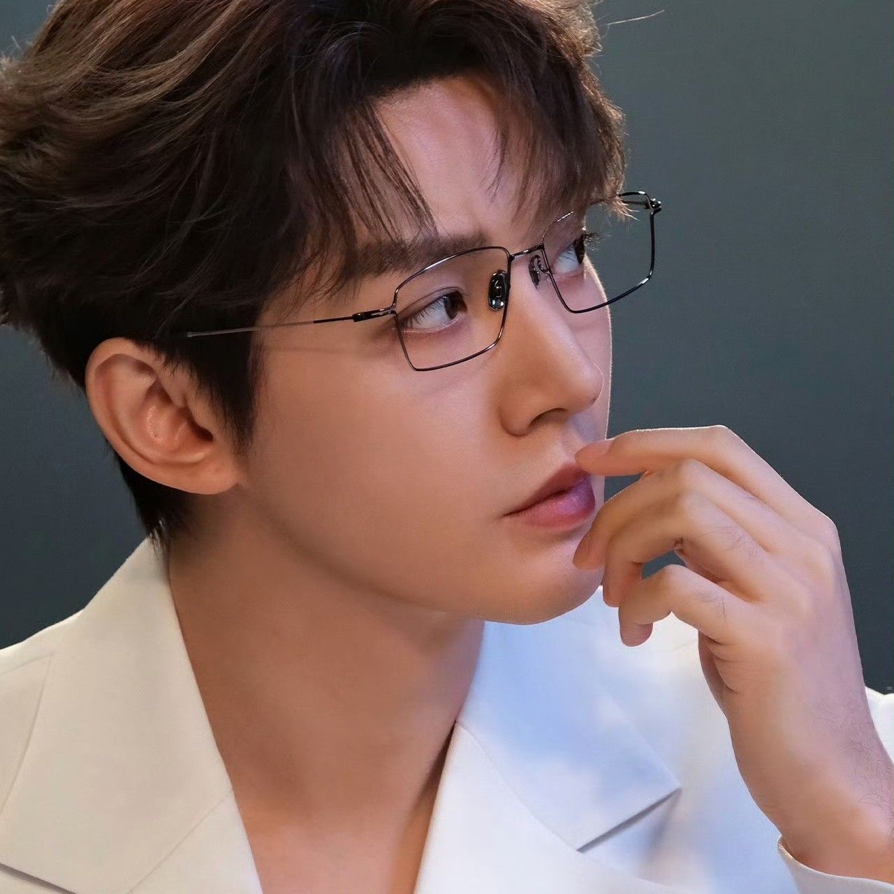 Behind-the-scenes cut of Deng Wei